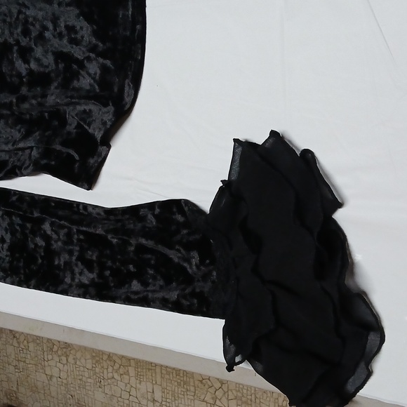 Dolls Kill Widow Enamored Galore Black Velvet Long Sleeve Top XXL Goth Gothic - Picture 2 of 11